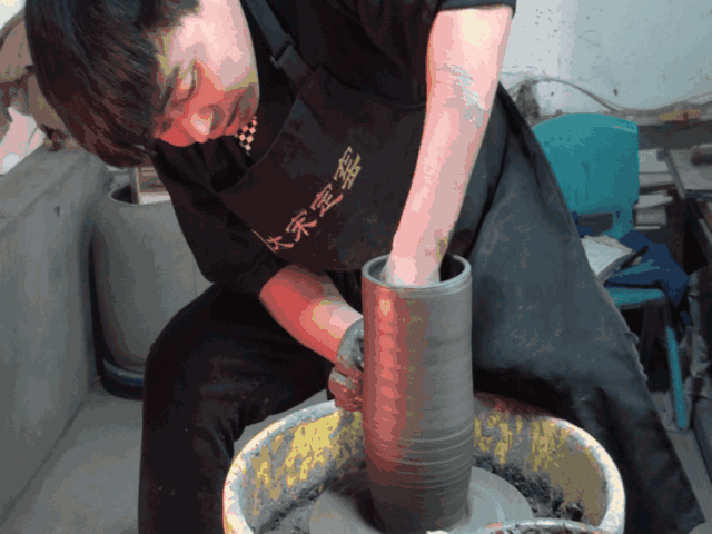 大宋定窯南盼興:匠心筑瓷器 正念修匠心(圖2) 大宋定窯南盼興:匠心筑瓷器 正念修匠心(圖2)