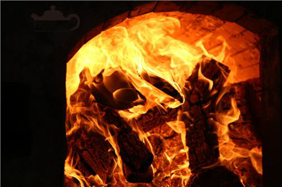 古代柴燒，目前正慢慢消失